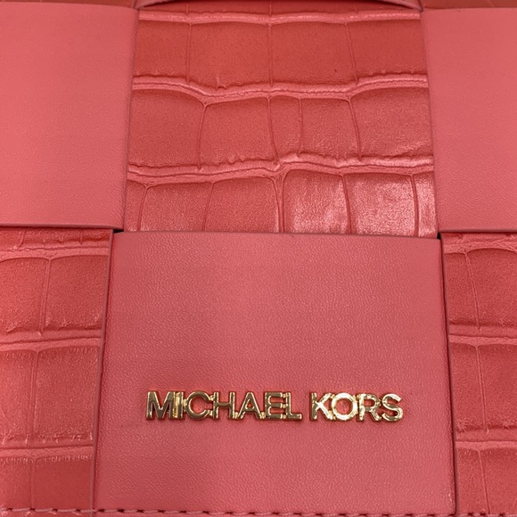 MICHAEL KORS MERCER SMALL CLUTCH XBODY GRAPEFRUIT - Picture 15 of 16